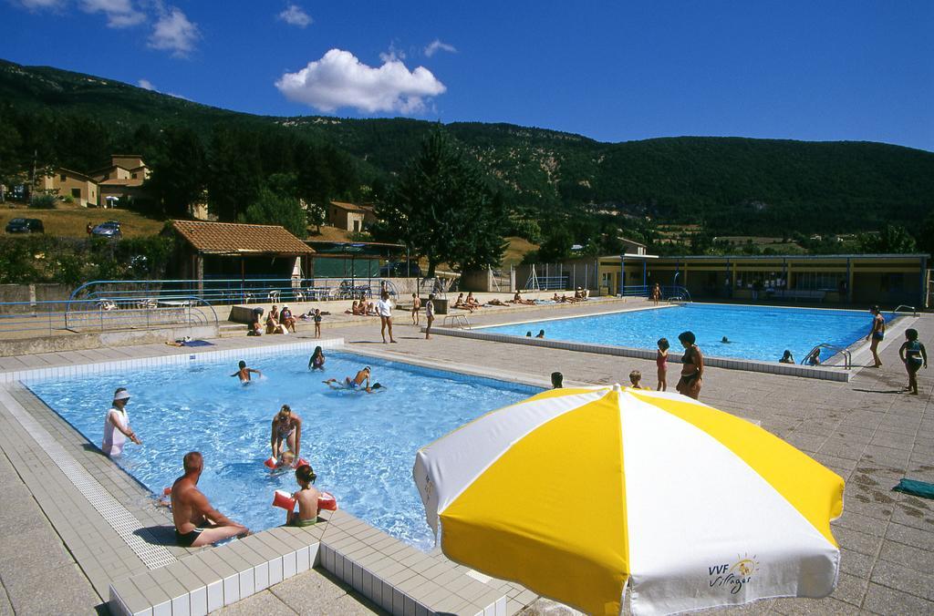 Vvf Drome Provence Hotell Montbrun-les-Bains Eksteriør bilde