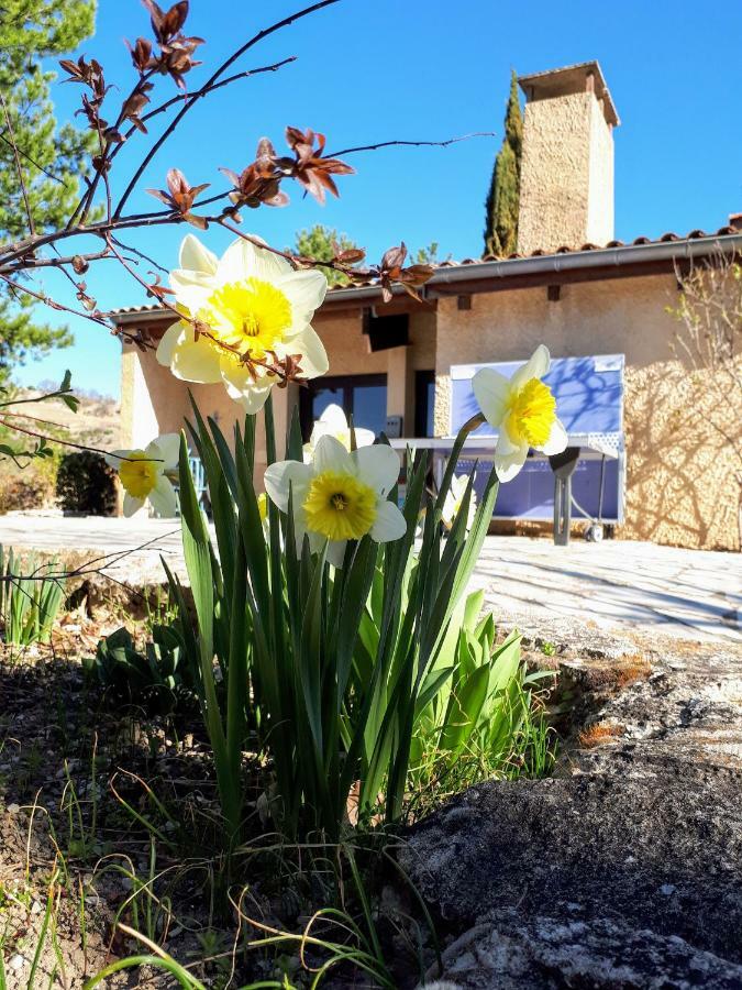 Vvf Drome Provence Hotell Montbrun-les-Bains Eksteriør bilde